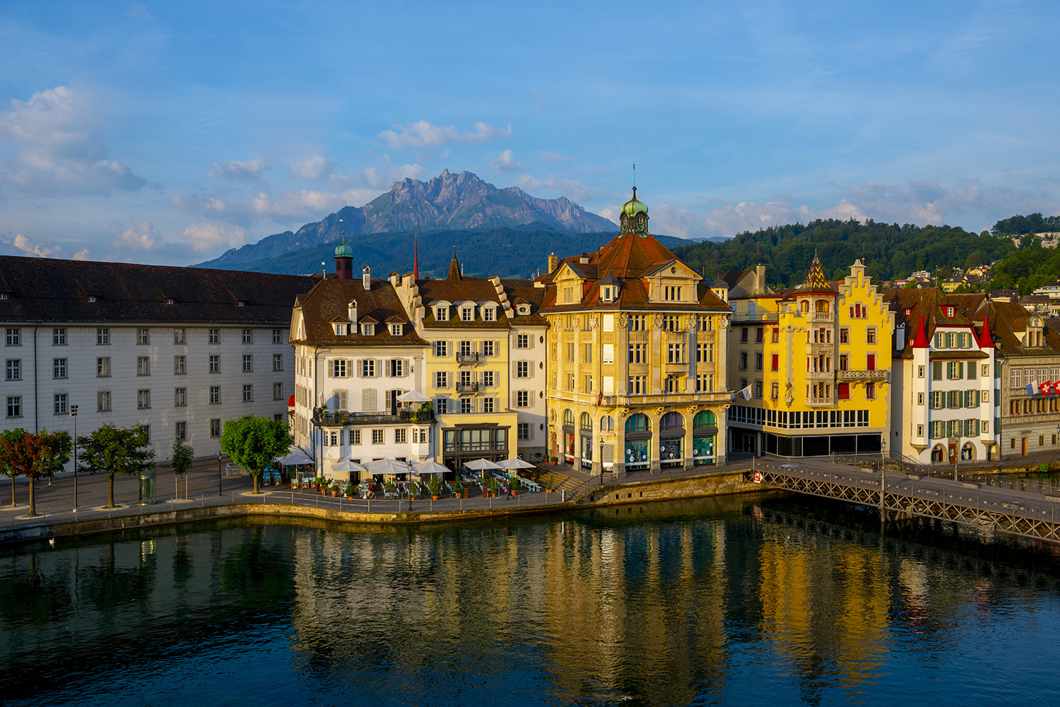 Luzern ist eine beliebte Stadt in der Schweiz