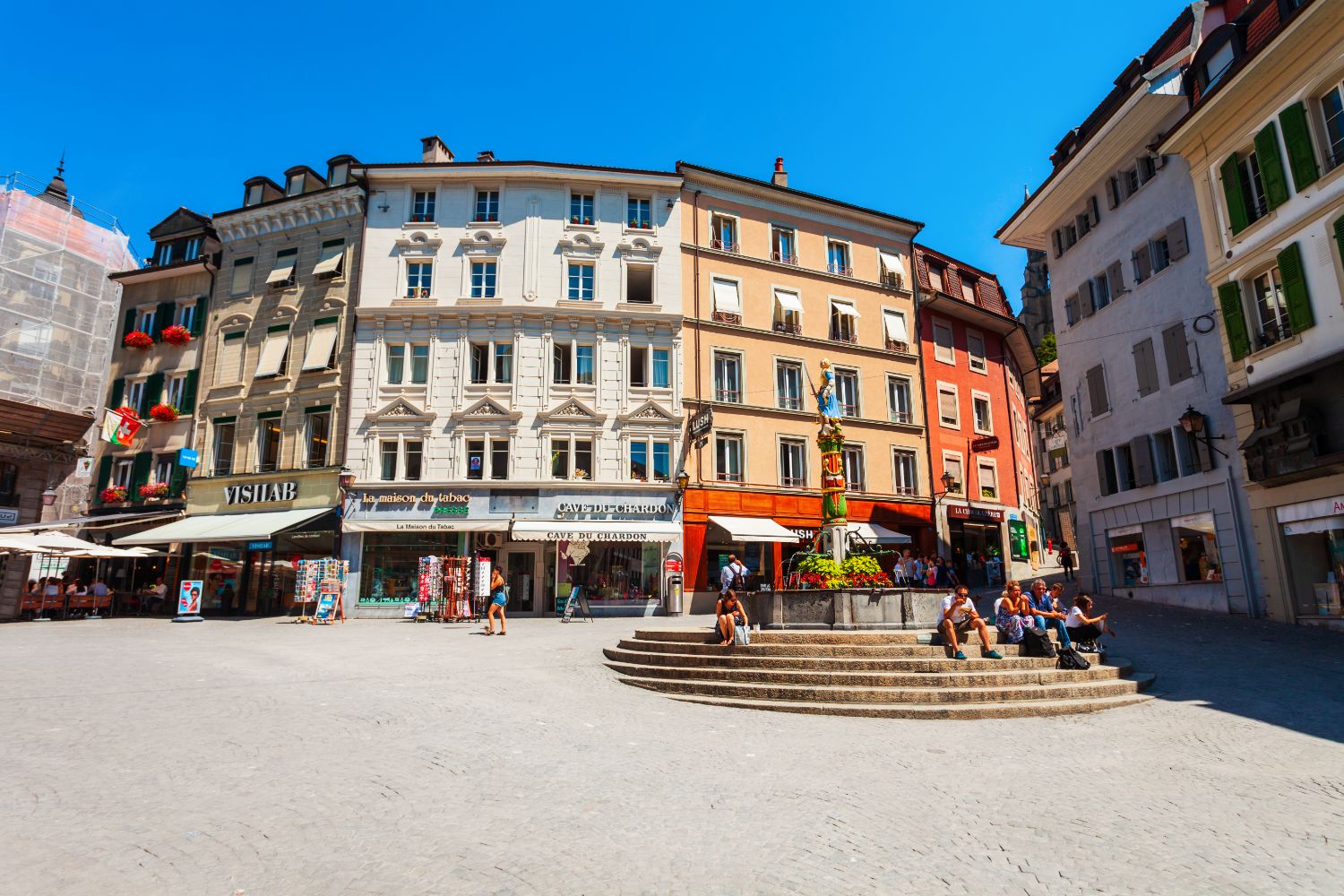 Place Palud is a central place in Lausanne