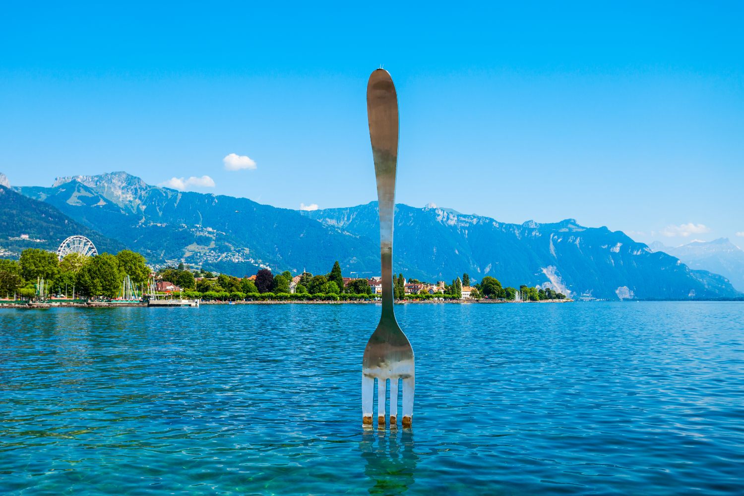 A bifurcação do lago em Vevey, na Suíça