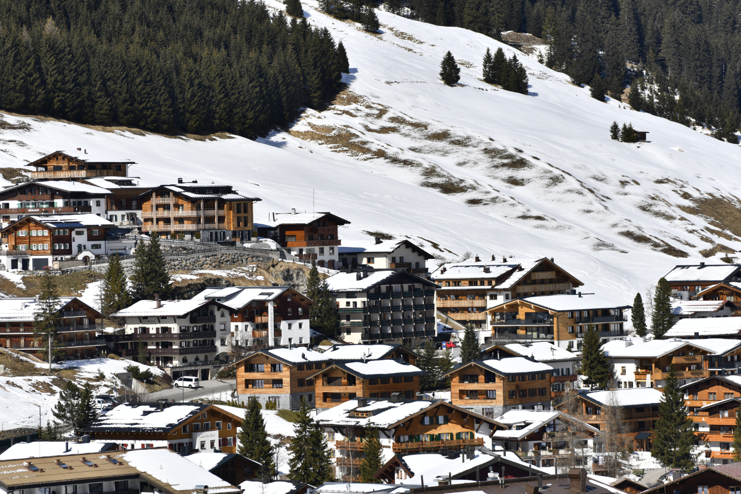 A aldeia de Zermatt durante o inverno